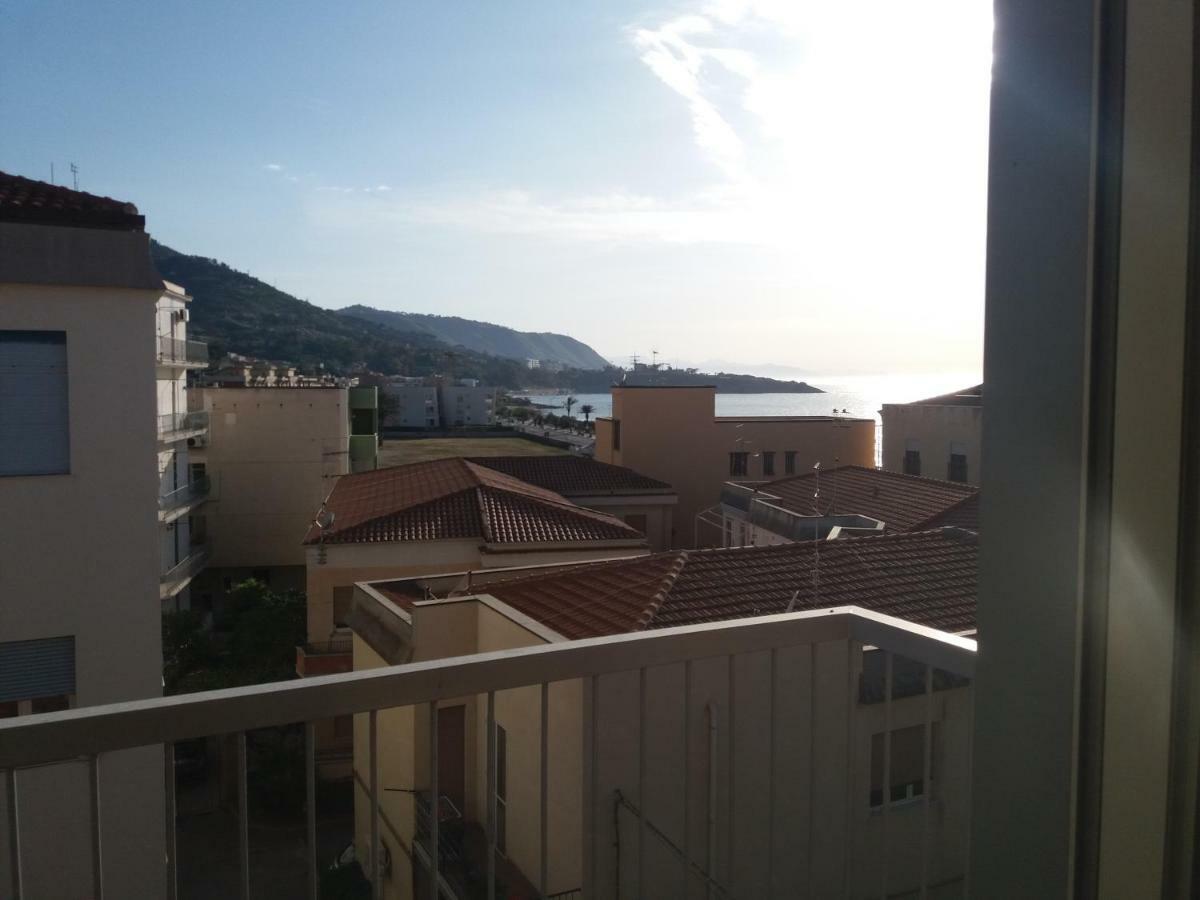 Casa Floridea -Mediterranea Sicilia Apt Cefalù Dış mekan fotoğraf